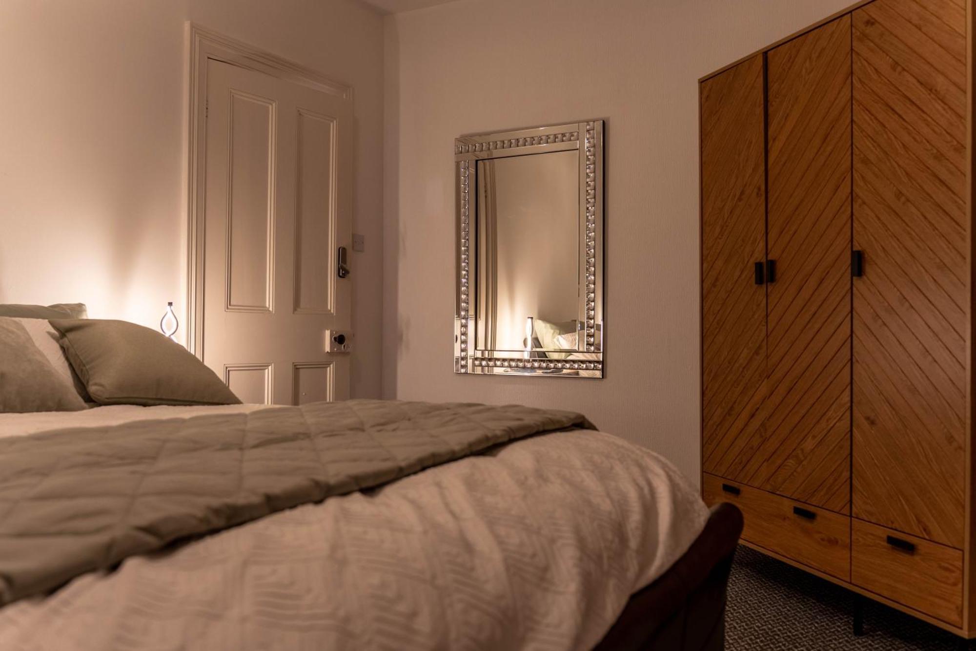 Lodging In Carrickfergus Centre Экстерьер фото