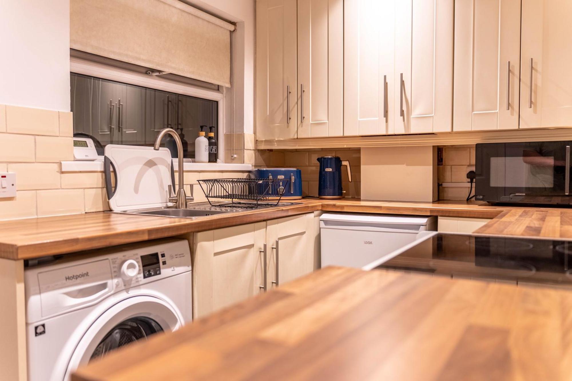 Lodging In Carrickfergus Centre Экстерьер фото